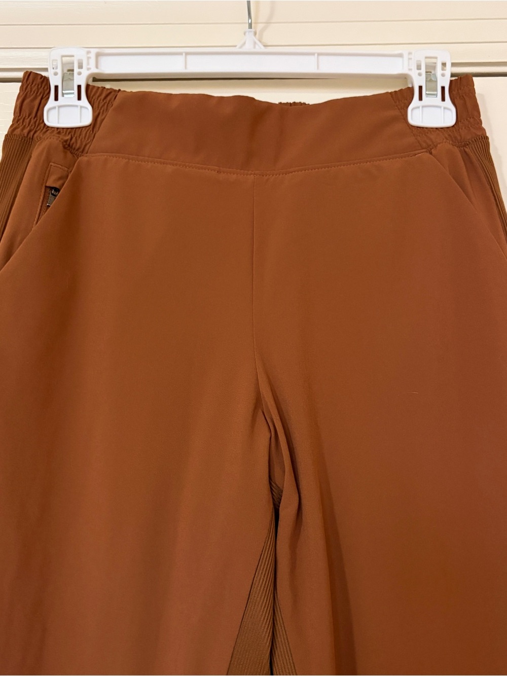 Athleta Brooklyn Linef Joggers - Picture 3 of 12